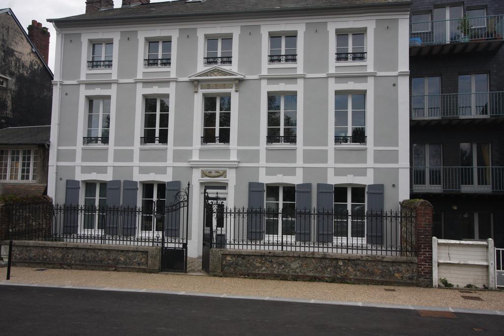 Appartements Du Clos Vorin Honfleur Bagian luar foto