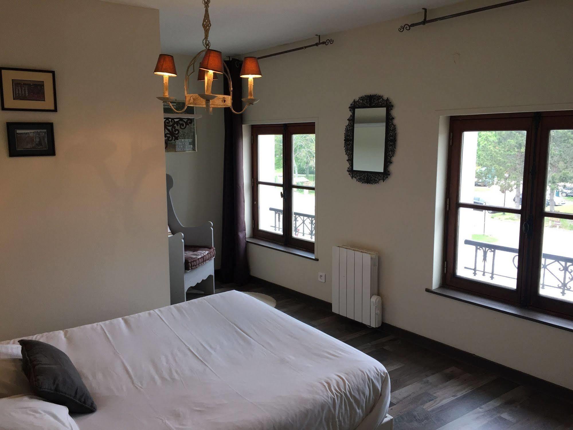 Appartements Du Clos Vorin Honfleur Bagian luar foto